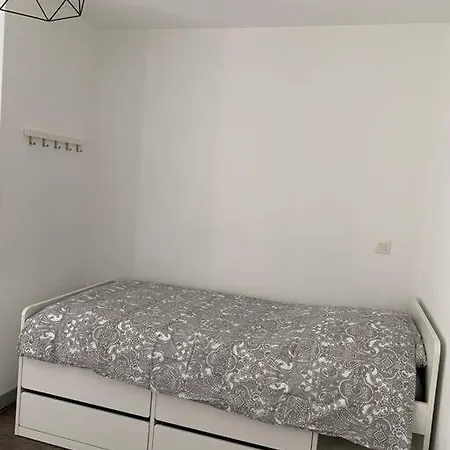Etienne : Hyper Centre Appartement *