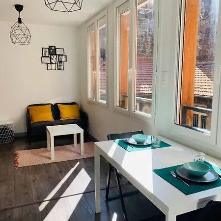Etienne : Hyper Centre Appartement
